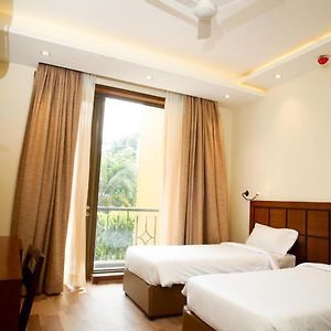 Uds Villa Scandinavian B&B - Next To Vfs
